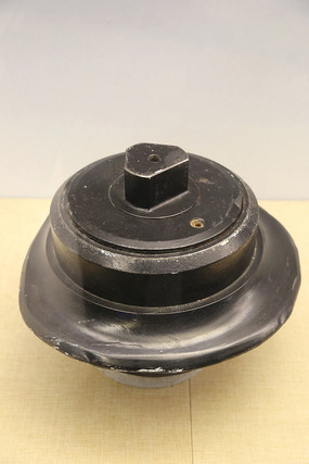 盾構(gòu)機(jī)正面滾刀刀頭 掘進(jìn)地下的“鐵齒鋼牙”